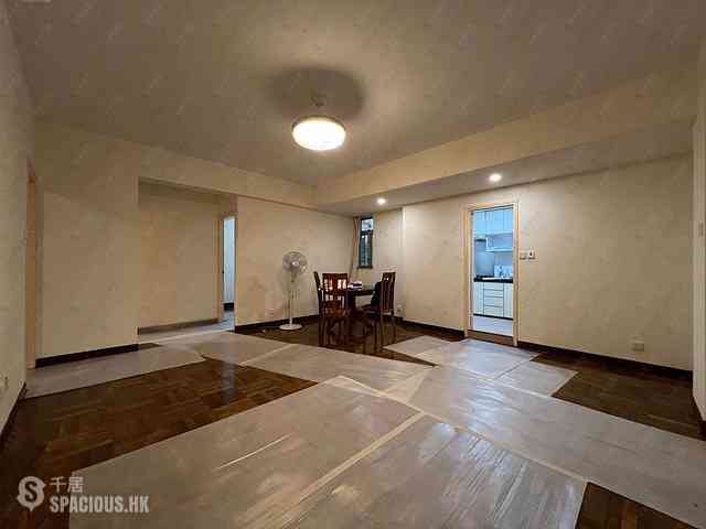 Mid Levels West - Sung Ling Mansion 01