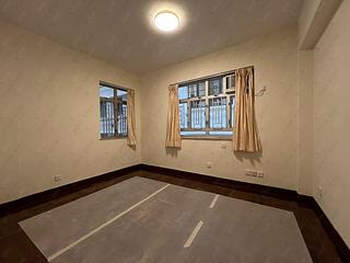 Mid Levels West - Sung Ling Mansion 09