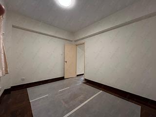 Mid Levels West - Sung Ling Mansion 10