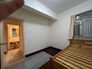 Mid Levels West - Sung Ling Mansion 15