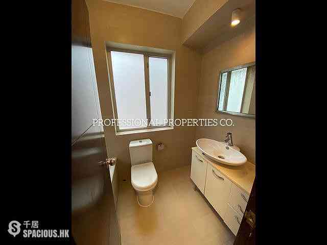 Causeway Bay - Malahon Apartments 06