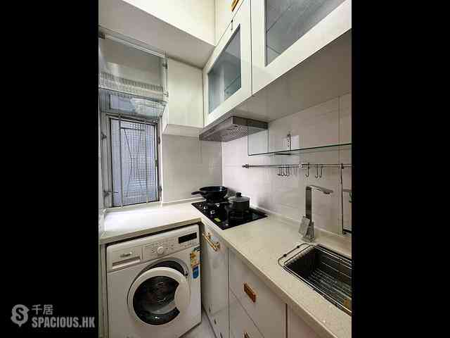 Kennedy Town - Jade Court Block B 07