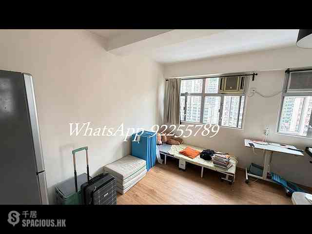 Sai Ying Pun - Tung Cheung Building 02