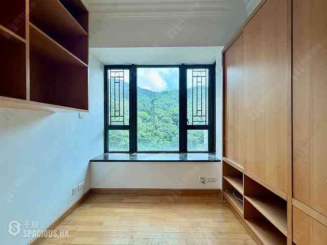 Mid Levels West - 1, Po Shan Road 33