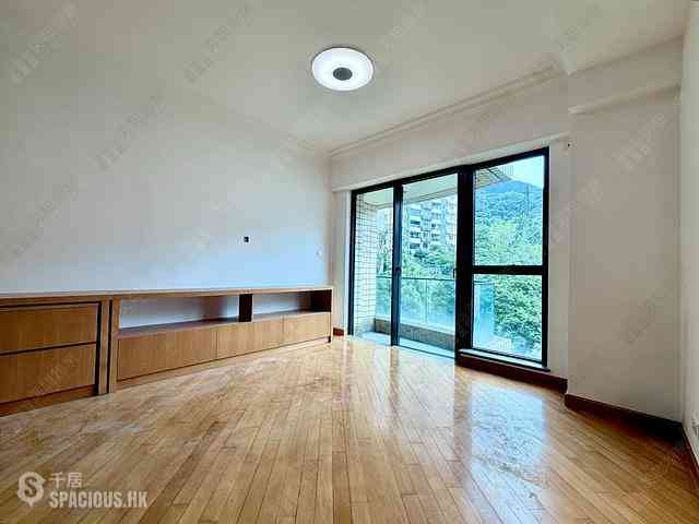 Mid Levels West - 1, Po Shan Road 10