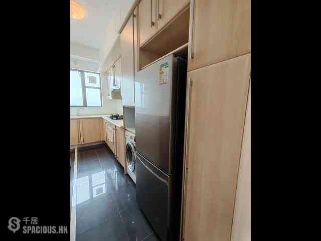 Shek Tong Tsui - The Belcher's Phase 2 15