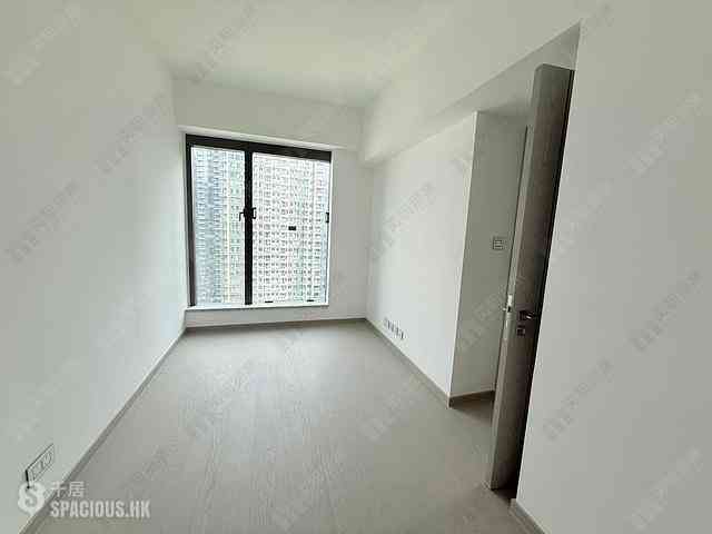 Wong Chuk Hang - The Southside Phase 3B Blue Coast 04