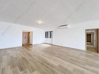 Mid Levels Central - Clovelly Court 03
