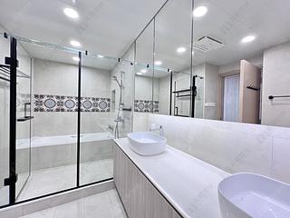 Mid Levels Central - Clovelly Court 05