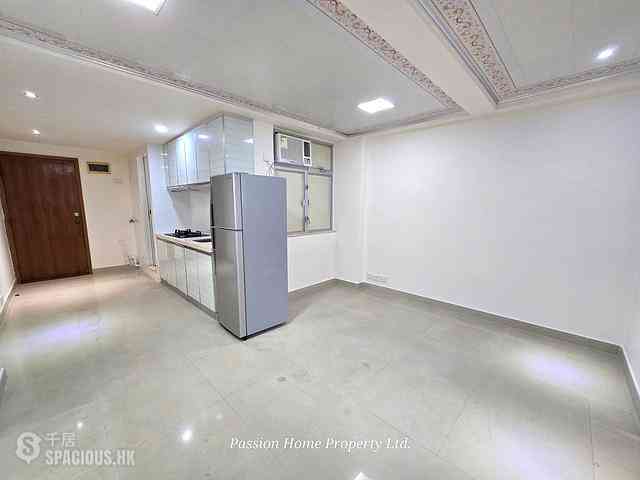 Wan Chai - Man Hee Mansion 01