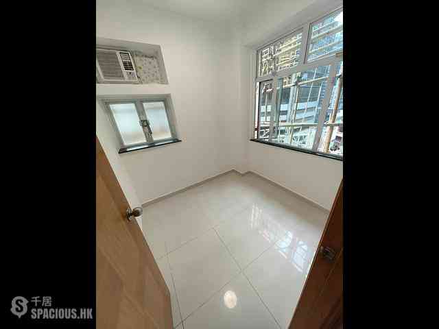 Causeway Bay - Lok Sing Centre Block A 04