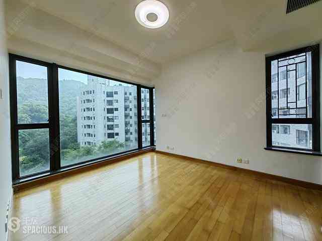 Mid Levels West - 1, Po Shan Road Block 3 03