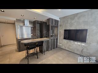 Mid Levels Central - Robinson Crest 02