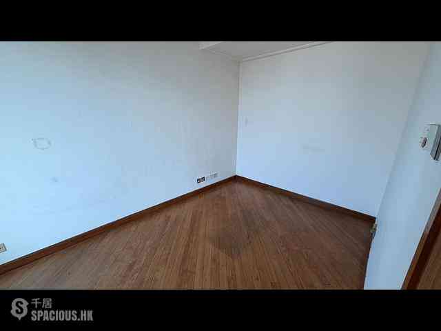 Mid Levels Central - The Harbourview 05