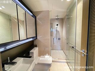 Mid Levels Central - 3, MacDonnell Road 08