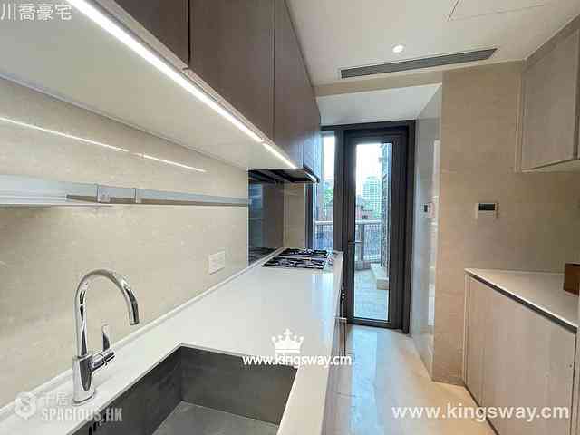 Mid Levels Central - 3, MacDonnell Road 09