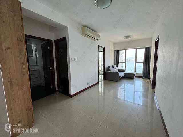 Kennedy Town - The Merton 01