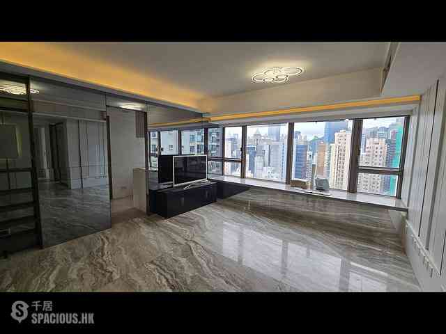 Soho - Centrepoint 01
