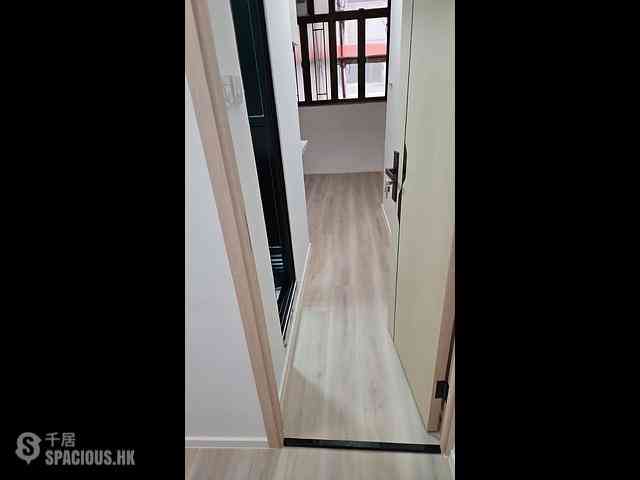 Causeway Bay - Hoi Deen Court 05