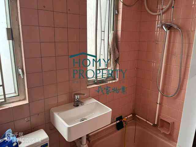 Sai Ying Pun - 406-412, Queen's Road West 05