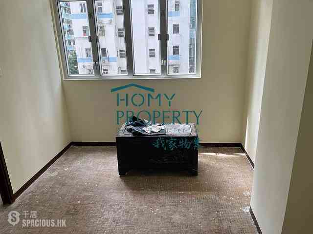 Sai Ying Pun - 406-412, Queen's Road West 01