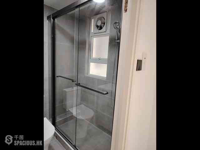 Wan Chai - Phoenix Court Block 1 07