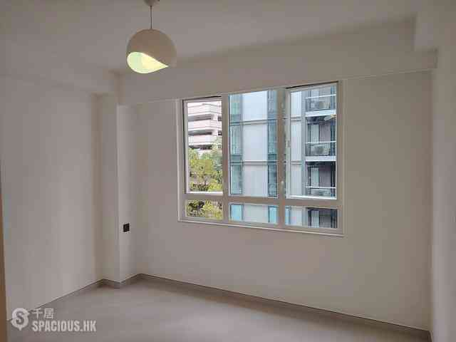 Wan Chai - Phoenix Court Block 1 13