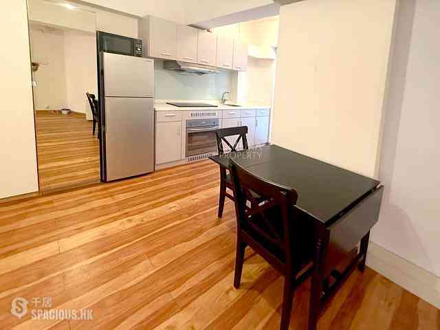 Soho - 6-8, Staunton Street 03