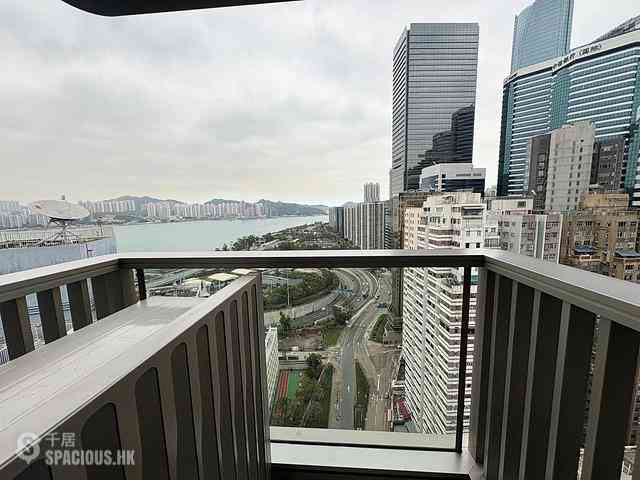 Quarry Bay - Finnie 01