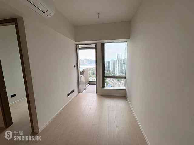 Quarry Bay - Finnie 03