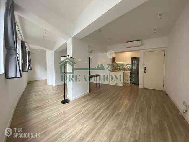 Sai Ying Pun - Sun Luen Building 01