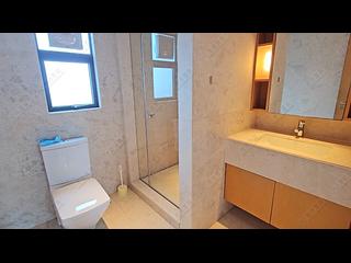 Yau Ma Tei - King's Park Villa 13