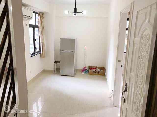 Wan Chai - Sam Yuen Mansion 01