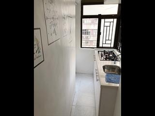Wan Chai - Sam Yuen Mansion 07