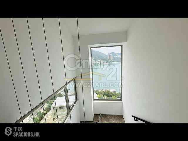 Repulse Bay - The Beachfront 19