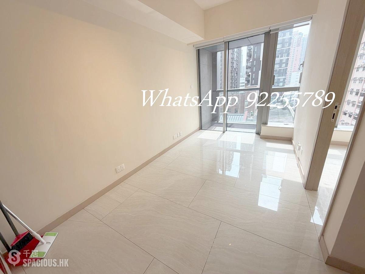 Sai Ying Pun - King's Hill 01