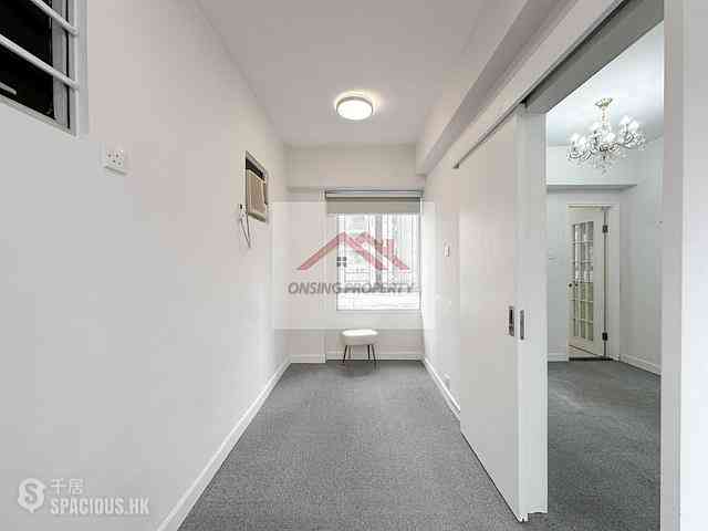Happy Valley - Cheerful Court 05