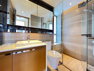 Sai Ying Pun - The Summa Block 2 04