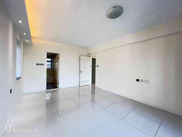 Mid Levels Central - The Grand Panorama Block 4 08