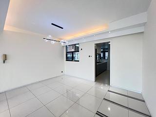 Mid Levels Central - The Grand Panorama Block 4 02