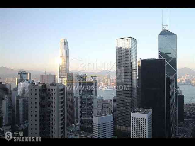 Mid Levels Central - Wealthy Heights 01