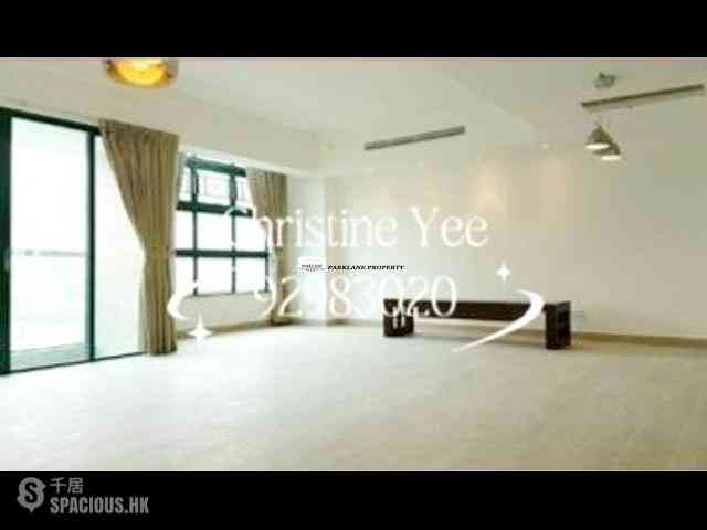 Happy Valley - Caroline Garden 02