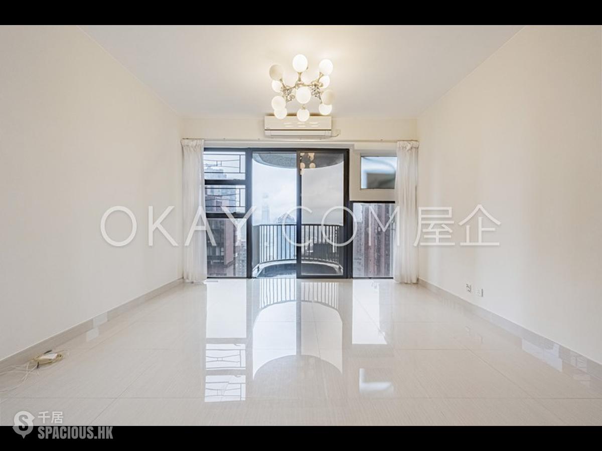 Mid Levels Central - Elegant Terrace 01