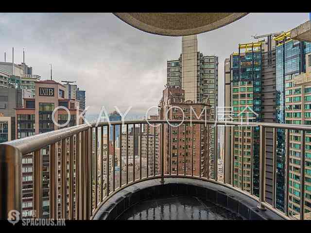 Mid Levels Central - Elegant Terrace 03