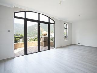 Shouson Hill - Las Pinadas 11