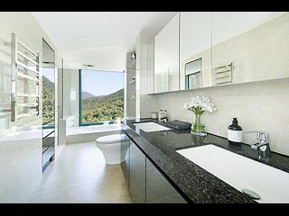 Repulse Bay - Fairmount Terrace 03
