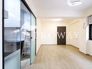 Mid Levels Central - On Fung Building 03