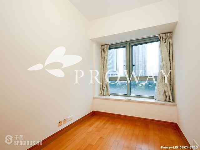 West Kowloon - The Harbourside 07