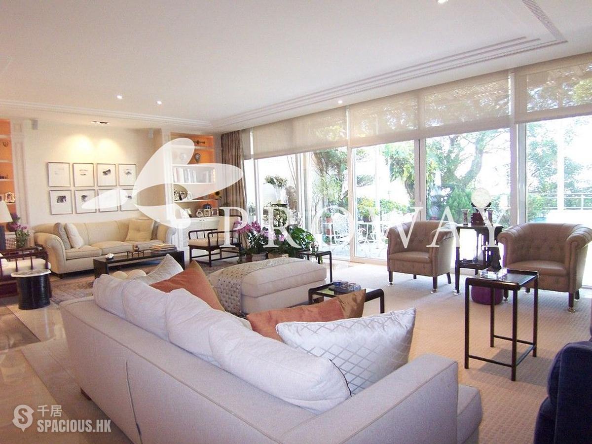 The Peak - Kellett Villas 01