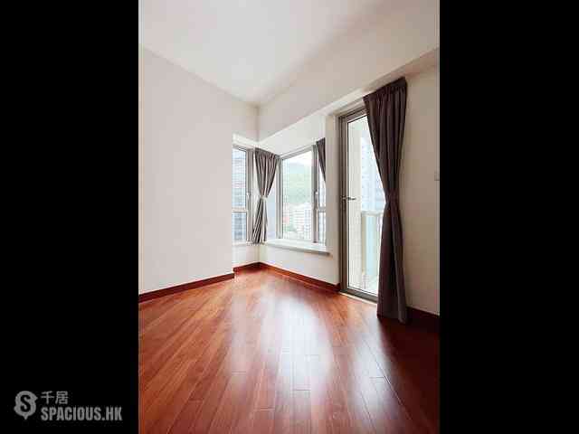 Wan Chai - The Avenue Phase 1 Block 5 04